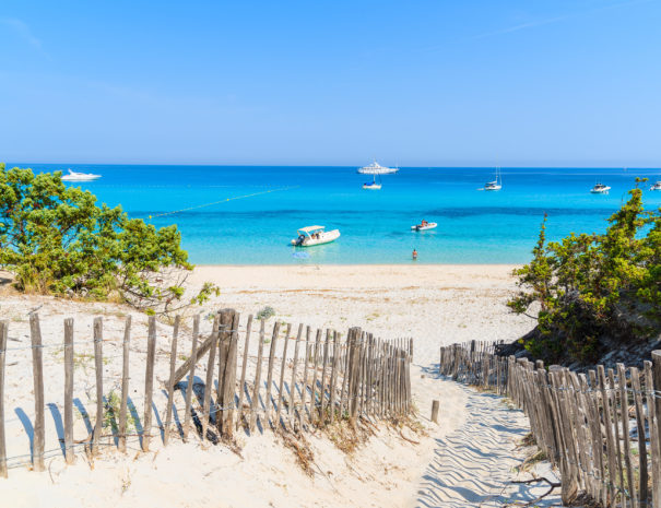 Playa de Saint Florent en Córcega